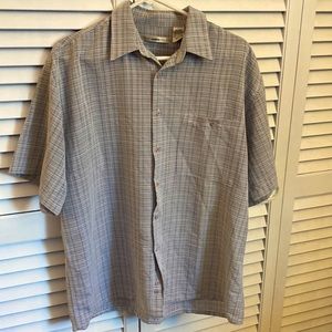 Men’s Short Sleeved Button Down Shirt